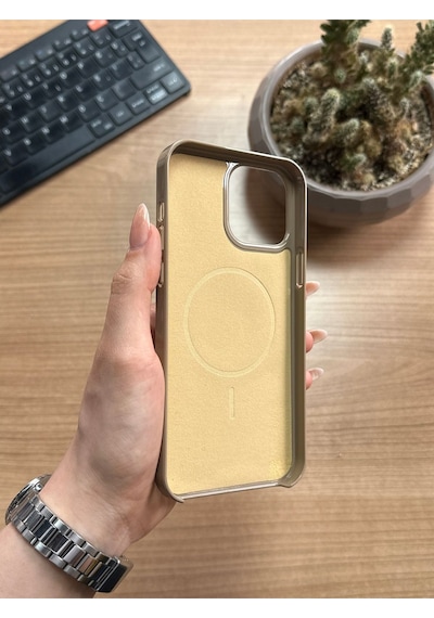 Apple Uyumlu iPhone 14 Pro Max Animasyonlu Stylus Silikon Kılıf Bej