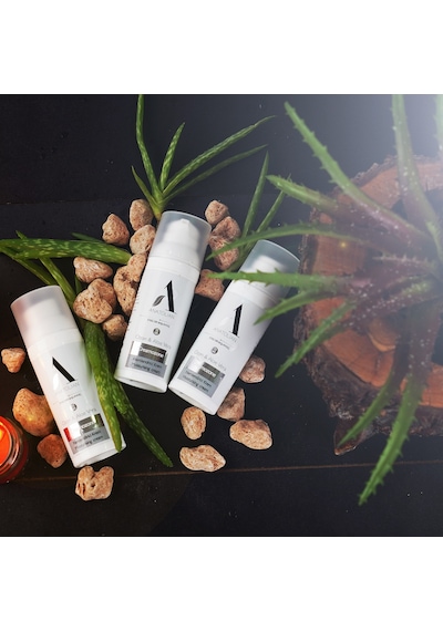 Anatolian Creamozone Nemlendirici Krem Ozon 200x Aloe Vera 15 Spf Güneş Koruyucu Etkili 50 ML