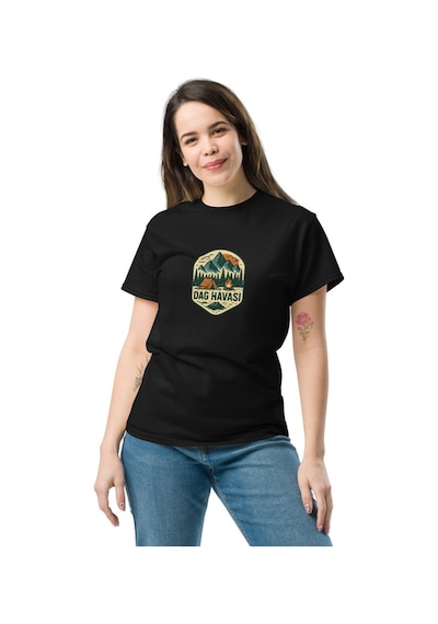 Wildstyle Dağ Havası Renkli Vintage Dağ Doğa Kamp Rozet Baskılı Unisex Bisiklet Yaka Pamuklu Tişört Siyah