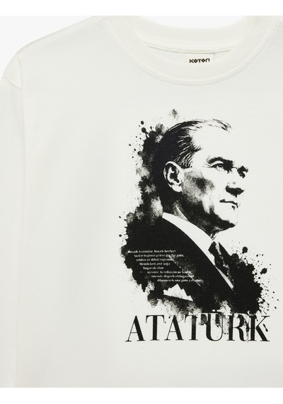 Koton Atatürk Baskılı Pamuklu Bisiklet Yaka Uzun Kollu Tişört Ekru 7wmb10180tk