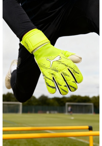 Puma Ultra Match Protect Genç Kaleci Eldiveni Profesyoneller İçin Yeşil