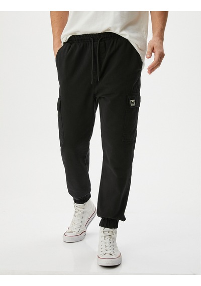 Koton Jogger Pantolon Cep Detaylı Beli Bağcıklı Pamuklu Siyah 4sam40008hw 4SAM40008HW999 Siyah Koton Jogger Pantolon Cep Detaylı Beli Bağcıklı Pamuklu Siyah 4sam40008hw 4SAM40008HW999 Siyah