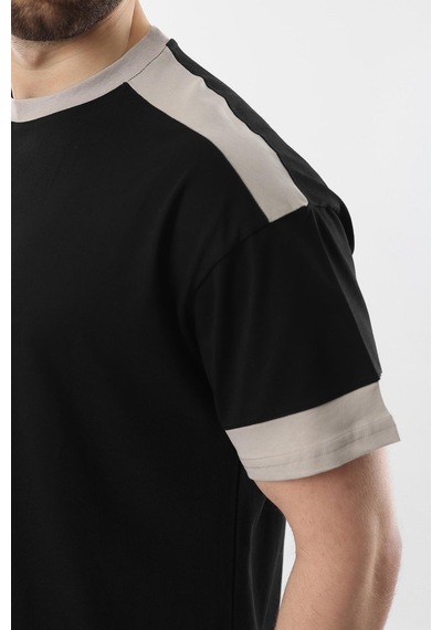 Madmext Siyah Omzu Şerit Detaylı Erkek T-shirt E7125 Siyah
