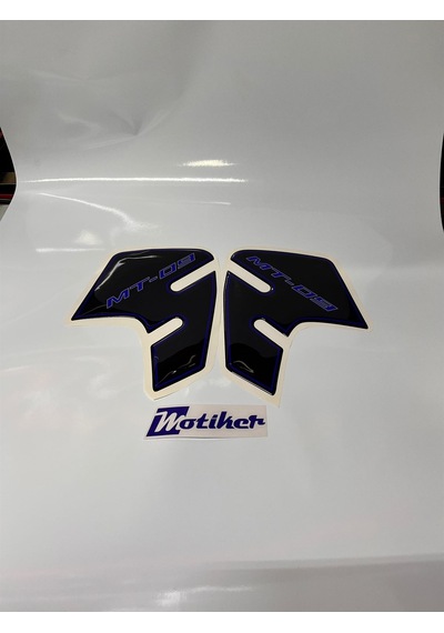 Yamaha MT-09 Tank Pad Sticker Modeli