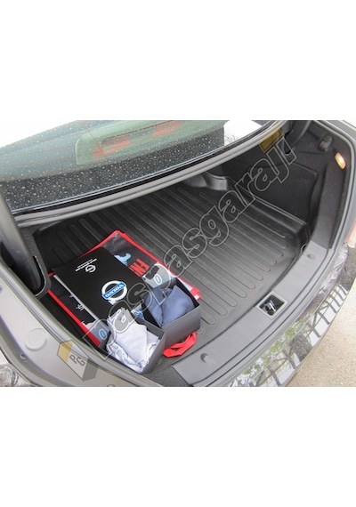 Mercedes C Serisi Sedan W204 Plastikli Bagaj Havuzu 2007-2013 Ara