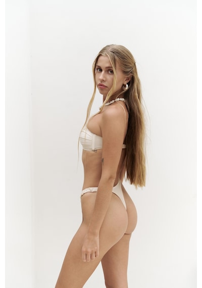 Mai Collection Mai Studios Co. Zahira Yan Büzgü Detaylı Brezilyan Bej Bikini Altı Bej