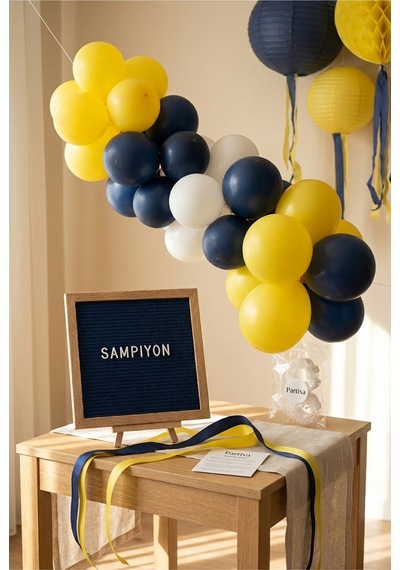 Sarı Lacivert Taraftar Süsleme Classic Set Siyah Keçe Yazı Panosu Standlı Balon Zincirli El Pompası Taraftar Seti 10 - 12 Yaş