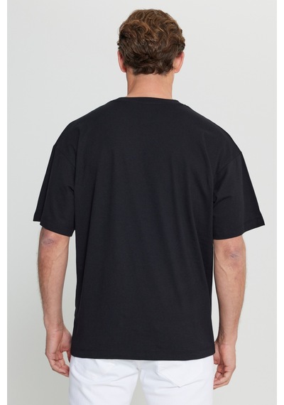 AC&Co / Altınyıldız Classics Erkek Sıyah %100 Pamuk Oversize Fit Rahat Kesim Bisiklet Yaka Baskılı Tişört Siyah