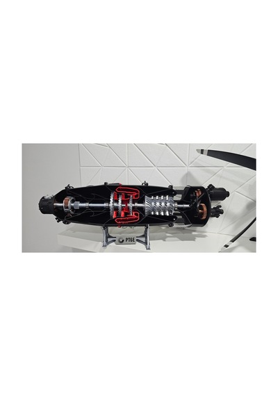 Turboprop Uçak Motoru Kesiti - El Yapımı, 1 Metre Boyunda
