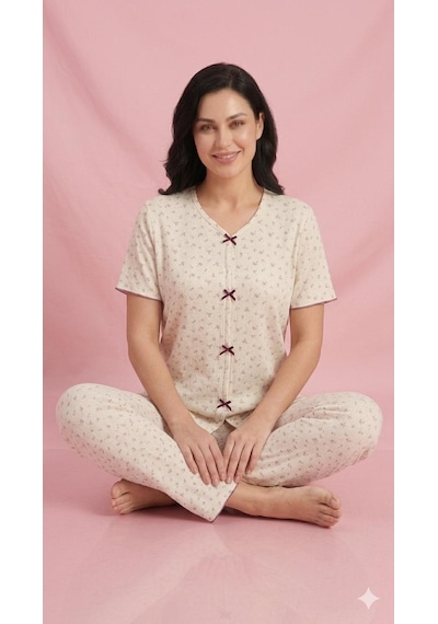 Sleeproom Yazlık Ekru Mürdüm Çiçek Desenli Kısa Kol Penye %100 Pamuk Pijama Takım Ekru Mürdüm Çıtır Çiçek