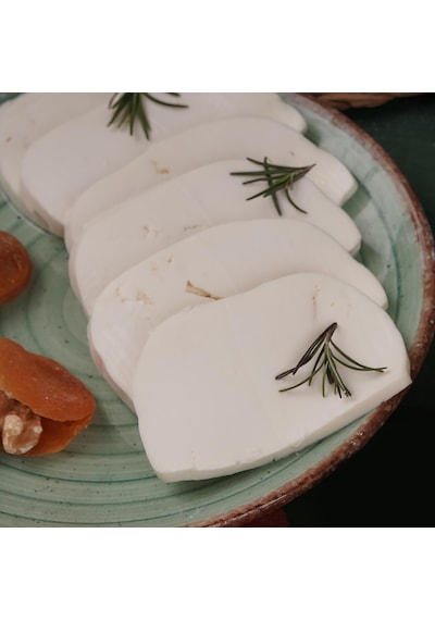 Gurmepark Ayvalık Ayvacık Tam Yağlı Köy Peyniri 250 G