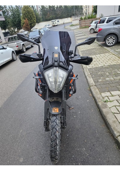 Motocam Ktm 250 Adv Ön Cam 2020-2024 Model 44cm Siyah Renkli 3mm Aparatsızdır