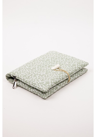 Kitap Ve Defter Kılıfı Fermuarlı Cepli, Yeşil Desenli 19x26 Cm