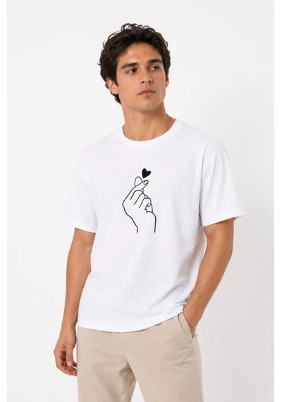 Defymoda Erkek Kore Parmak Kalp Aşk Temalı Minimal Baskılı Tişört Yazlık Kısa Kol T-shirt - Beyaz