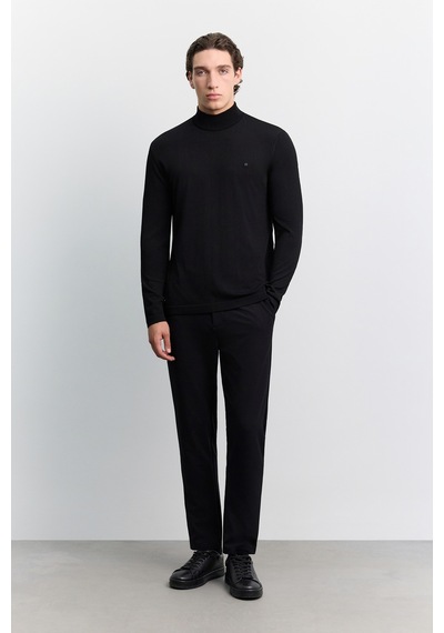 Avva Erkek Siyah Yarım Balıkçı Yaka Rayon Tüylenmeyen Basic Regular Fit Triko Kazak B005151