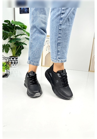 Günlük Kadın Sneaker Bağcıklı Oval Burunlu Kalın Desenli Taban Rahat Hafif Spor Ayakkabı 2110 Siyah Füme Günlük Kadın Sneaker Bağcıklı Oval Burunlu Kalın Desenli Taban Rahat Hafif Spor Ayakkabı 2110 Siyah Füme