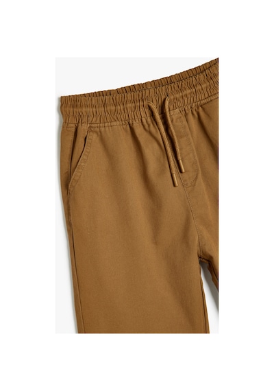 Koton Erkek Çocuk Beli Bağlamalı Cep Detaylı Pamuklu Jogger Pantolon Camel