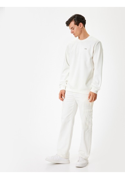 Koton Bisiklet Yaka Sweatshirt Minimal Baskılı İnterlok Kumaş Pamuk Karışımlı Beyaz 5wam70084mk Beyaz