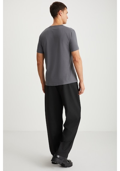Grimelange Mıchel Erkek Slim Fit Dar Kesim %100 Organik Pamuklu Yana Kayan Dikişli Basic Örme Koyu Gri T-shirt Grimelange Mıchel Erkek Slim Fit Dar Kesim %100 Organik Pamuklu Yana Kayan Dikişli Basic Örme Koyu Gri T-shirt