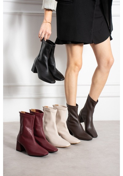 Dabab Shoes Lara Kadın Siyah Cilt Streç Küt Burun Fermuarlı 6 Cm Kalın Topuklu Bot Bootie Dabab Shoes Lara Kadın Siyah Cilt Streç Küt Burun Fermuarlı 6 Cm Kalın Topuklu Bot Bootie