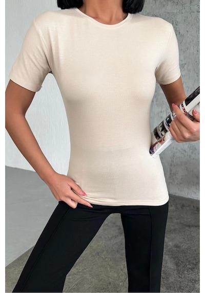 Lisinya Rahat Ve Şık Kısa Kollu Bisiklet Yaka Likralı Viskon Penye Body Bej Çok Renkli Lisinya Rahat Ve Şık Kısa Kollu Bisiklet Yaka Likralı Viskon Penye Body Bej Çok Renkli