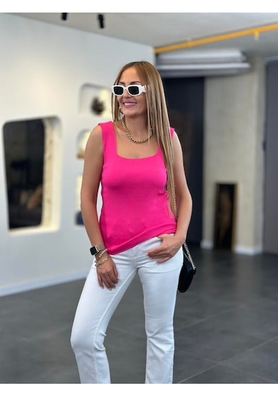 Kadın Kare Yaka Kalın Askılı Beyaz Triko Bluz Pembe