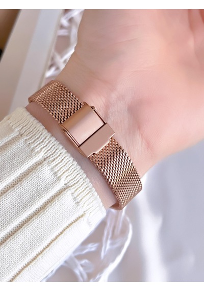 Ferro Hasır Kordonlu Rose Gold Kararmaz Renk Atmaz 3 Atm Özel Tasarım Kadın Kol Saati Bmn8c1112ff