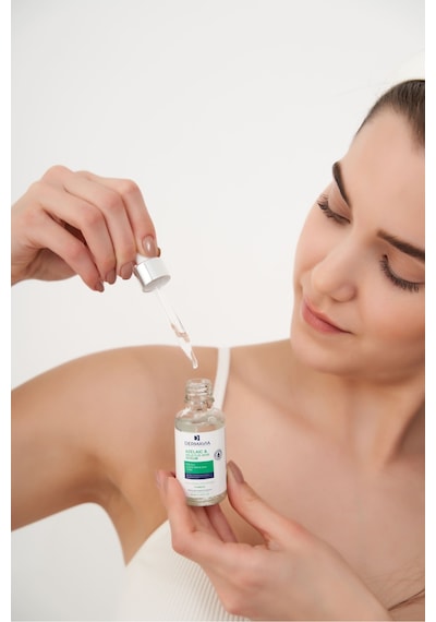 Azelaıc & Salıcylıc Acıd Serum Yağlı Akne Eğilimli Cilt Tipleri Için Yüz Serumu 30 Ml
