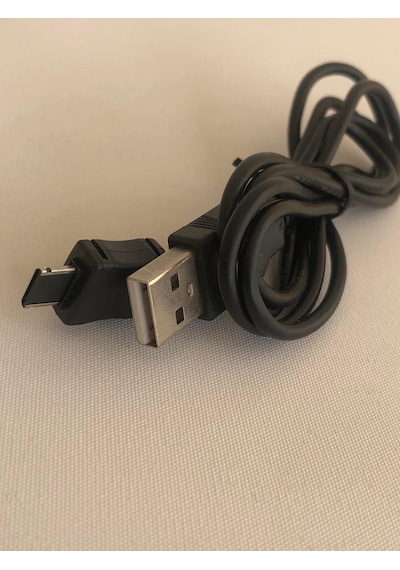 Cep Telefonu Data Şarj Kablosu 8x1mm