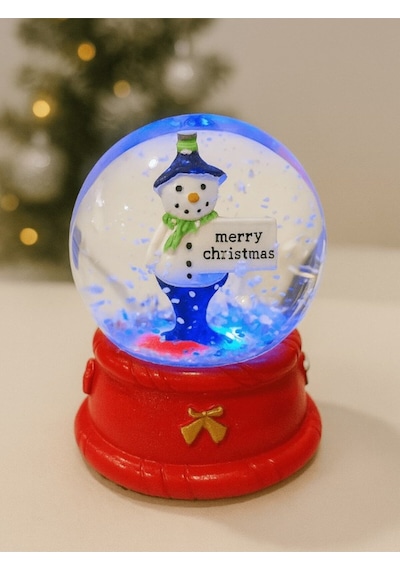 Yeni Yılın En Güzel Hediyesi Yılbaşı Kardan Adam Merry Christmas Figürlü Led Işıklı 9 Cm Kar Küresi Kar Küresi