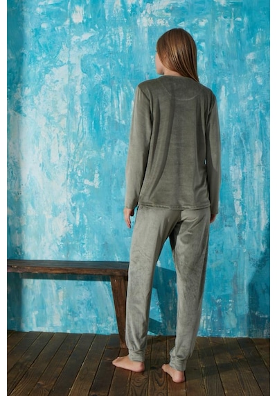 Mihra Homewear Kadın Pijama Takımı Uzun Kol Soft Fransız Kadife Haki
