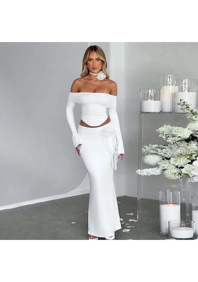 Pink Life Beyaz Flare Uzun Kollu Omuz Dekolteli Çiçek Detaylı Maxi Elbise Beyaz