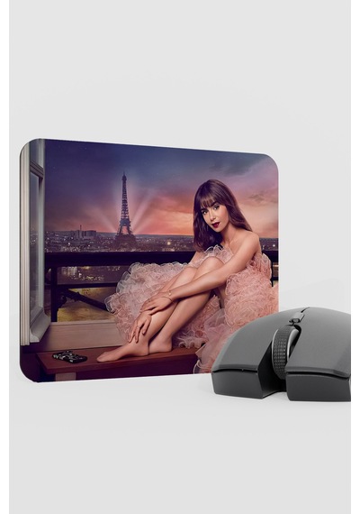 Emily İn Paris V5 22x18 Gaming Kauçuk Kaymaz Taban Mouse Pad Fare Altlığı