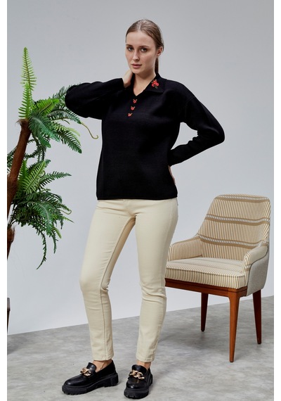 Kadın Polo Yaka Oversize Çiçek Nakışlı Triko Kazak Siyah Siyah