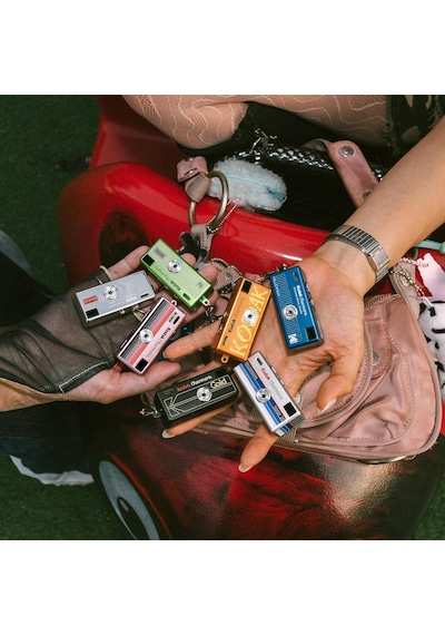 Kodak Charmera Anahtarlık Dijital Kamera Kör Kutusu - Mıllennıum Tek Kutu 1 Adet - Mini Kamera,digicam,video Kaydı,çanta Charm,1.6 Megapiksel,micro Sd Kart Yuvası