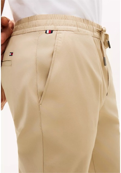Tommy Hilfiger Erkek Normal Kalıp Pamuklu Beli Lastikli Düz Paça Chino Bej Pantolon Brown