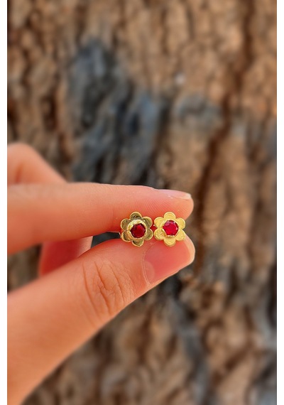 Gümüş Kırmızı Taşlı Çiçek Model Küpe Sarı