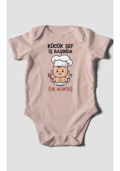 Küçük Şef İş Başında Ve Acıktı Baskılı Bebek Zıbını Çıtçıtlı Body 8 Renk %100 Pamuk Kısa Kol Pastel Pembe