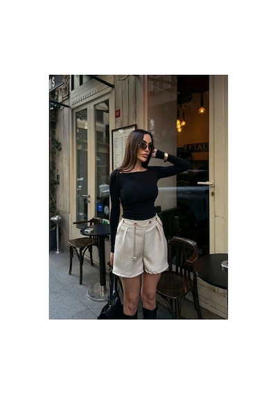 Nido Moda Zincir Kemerli Mini Şort Bej