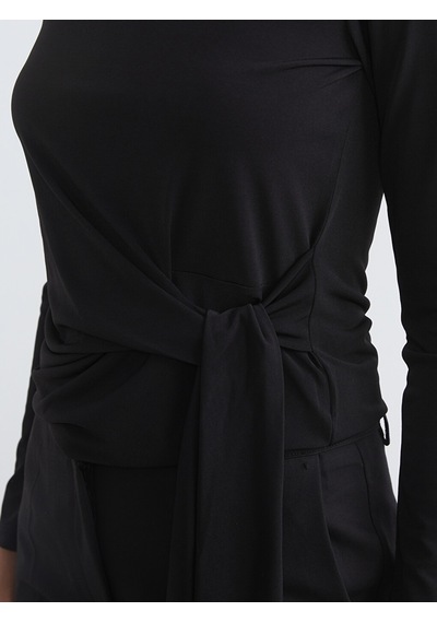 Lcwaıkıkı Classic Siyah Bisiklet Yaka Bağlama Detaylı Kadın Body