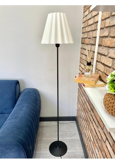 Modern Şık İskandinav Tarz Lambader Metal Ayaklı Salon Oturma Odası Ve Yatak Odası Aydınlatma Siyah