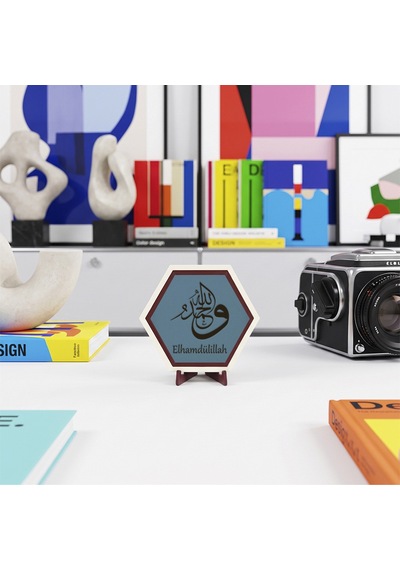 Estetik Elhamdülillah Motifli Masaüstü Süsü, Yaşam Alanlarına Derinlik Katan Modern Bir Dekorasyon Parçası 10x10 Cm, Gök Mavi