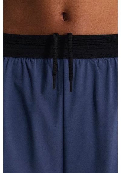 On 3" Performance 2/1 Shorts Hafif Iç Taytlı Hızlı Kuruyan Kadın Koşu Şortu Koyu Mor