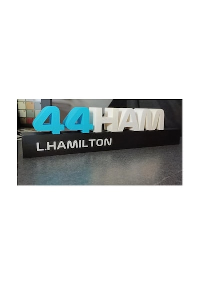 Hamilton 44 Numara Masa Ve Raf Dekoru