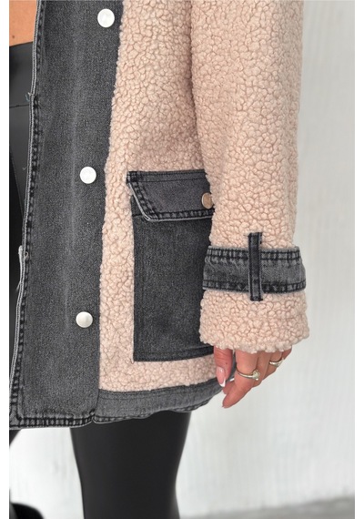 Femelle Kadın Bej Standart Beden Kruvaze Yaka Çift Cepli Düğmeli Denim Kot Detaylı Mont