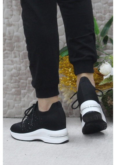 Fort Guja 24k304 Siyah Taş Detaylı Kalın Taban Sneaker Kadın Ayakkabı 001