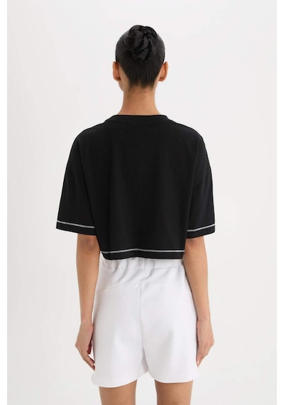 DeFactoFit NBA Brooklyn Nets Cropped Fit Bisiklet Yaka Kısa Kollu Tişört B9953AX25SMBK81