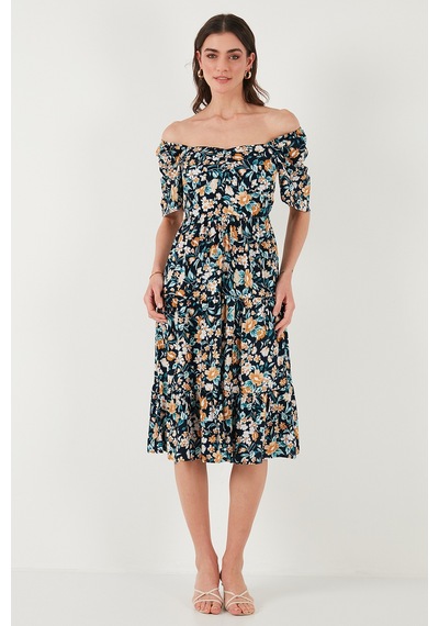 Lela Desenli Oversize Fit Carmen Yaka Büzgü Detaylı Midi Boy Bayan Elbise 6782169 Lacivert