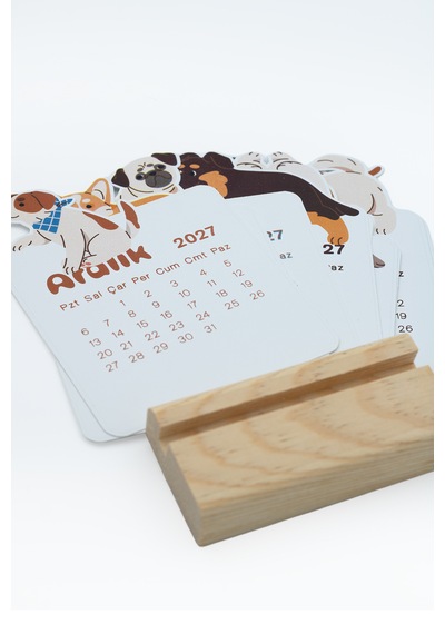Ahşap Standlı Özel Kesim Neşeli Corgi Tasarımlı 2027 Masaüstü Takvimi 8,5x12 Cm - Sevimli Yeni Yıl Hediyesi Çok Renkli