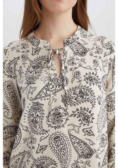 DeFacto Regular Fit Bağcıklı Yaka Desenli Uzun Kollu Bluz N1809AZ25SPBK81